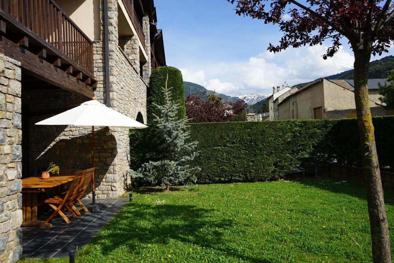 Apartamento Con Jardin En La Cerdanya Err Exterior photo